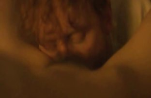 seks porno Mlade lezbijke opustiti na jezeru