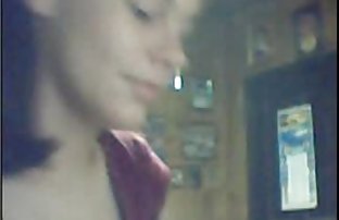 seks porno Dvije školarke (18 godina) zajebavati s zgodnim muškarcem u dvorištu