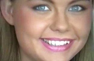 seks porno Previše uzbuđen muž jebao svoju ženu s rakom pravo u kuhinji