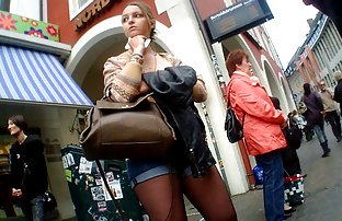 seks porno Dugonogi plavuša je fascinirana masturbacijom