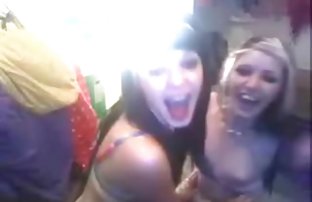 seks porno Chick s Pluto u emisijama masturbacije na webu