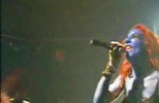 seks porno Golub se igrao sa svojim falusom dok nije završio