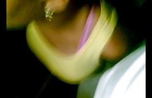 seks porno Mlada azijska žena u ružičastim tajice zadovoljava sebe