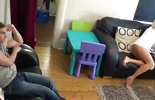 seks porno Milaha u kupaonici i pokazuje ga u chat