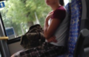 seks porno Seksi mlada gimnastičarka testirao novu sex igračku