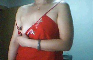 seks porno Plavuša prilično iscrpljen ljubavnik u krevetu