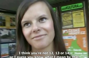 seks porno Black Panther je ispunjen spermom.