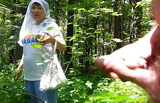 seks porno Seksi plavuša i njezina stara mama lizati jedni druge