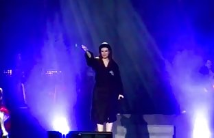 seks porno Mandy se dala cijeloj grupi tipova.