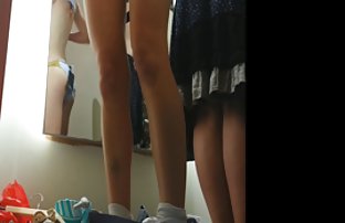 seks porno Ćelav čovjek prdi ljepotu u spavaćoj sobi