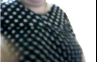 seks porno Zdrobio je plavušu i stavio joj veliku samoutikač.