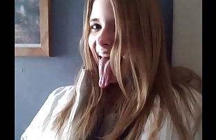 seks porno Tanka Ruska ženska sranje sranje za učenika i daje mu anal