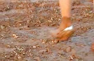 seks porno Masha s tankim struk dodiruje klitoris u chat