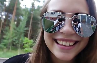 seks porno Čovjek je podmetnuo mulatov penis u grlo preko jaja, a onda ju je jebeno teško