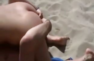 seks porno Mladenka vruće toplo s tipom u sobi