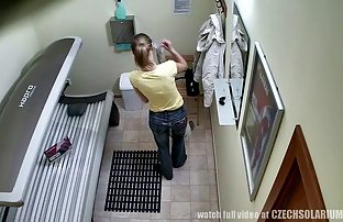 seks porno Grupni seks mladosti na stjenovitoj obali