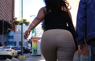 seks porno Djevojka s plavom kosom uživa stvaranje Minet